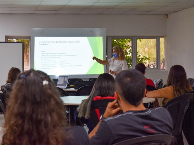 Se realizó un taller sobre el abordaje de la ansiedad para estudiantes de nuestra Facultad